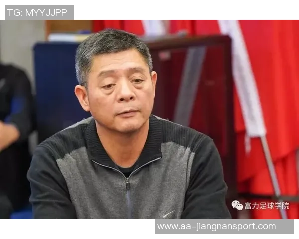 张瑷晖考上985高校后毅然选择足球之路勇敢追梦职业生涯新起点