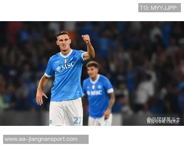 比安奇对孔蒂激烈言论表示困惑认为球队内部存在明显问题