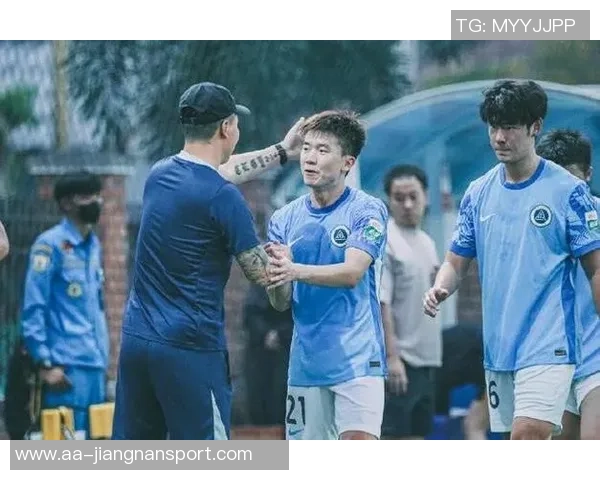 深圳新鹏城在U21联赛决赛阶段第七轮中以0-1惜败大连英博遗憾收场 深圳新鹏城在U21联赛决赛阶段第七轮中以0-1惜败大连英博遗憾收场