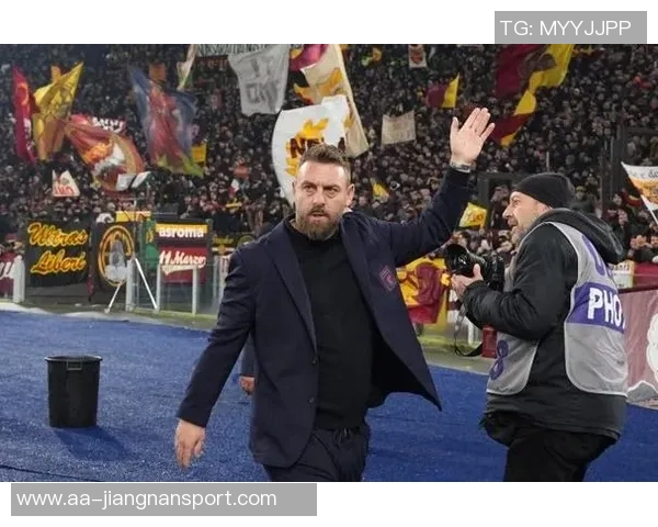 德罗西期待与热那亚达成短期执教协议静待俱乐部最终决定 德罗西期待与热那亚达成短期执教协议静待俱乐部最终决定